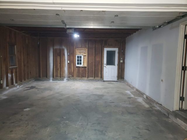 160 Bentley Rd, Barre, MA 01005