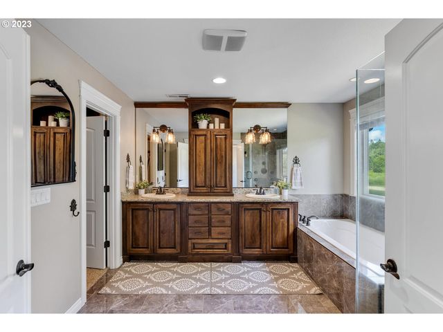 218 MISTY Dr, Woodland, WA 98674