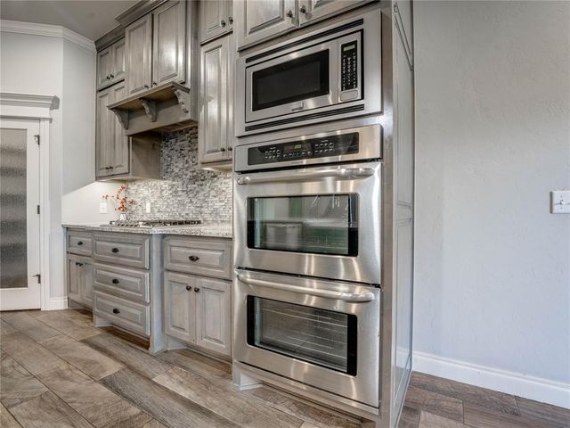 3301 Wakefield Road, Edmond, OK 73034