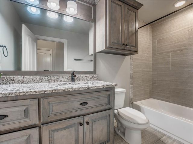 3301 Wakefield Road, Edmond, OK 73034