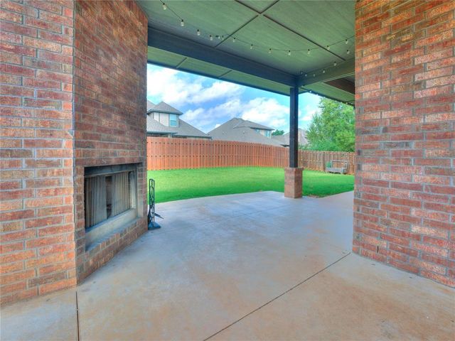 3301 Wakefield Road, Edmond, OK 73034