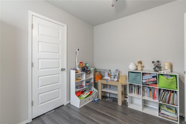 525 W Ava Drive, Mustang, OK 73064