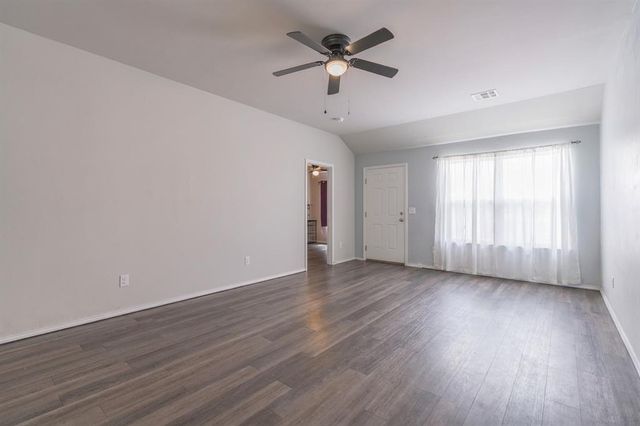 525 W Ava Drive, Mustang, OK 73064