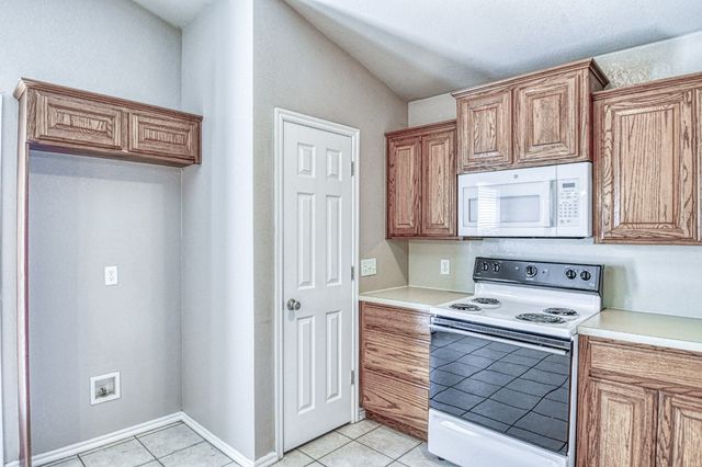 3412 Chester Terrace, Yukon, OK 73099
