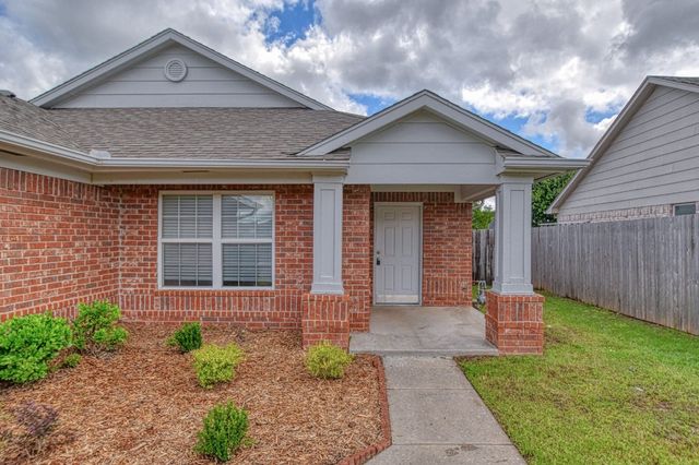 3412 Chester Terrace, Yukon, OK 73099