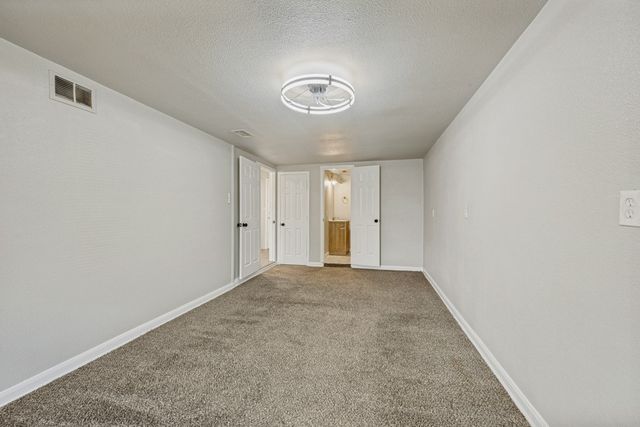 1913 San Antonio Street, Grand Prairie, TX 75051