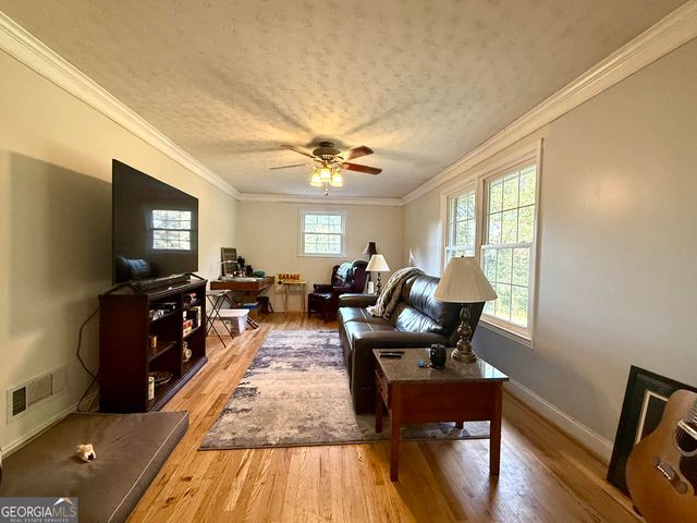1034 Old Rockmart Road SE, Silver Creek, GA 30173