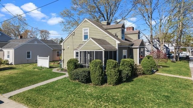 377 Archer St, Fall River, MA 02720