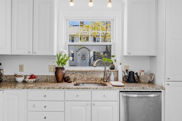 377 Archer St, Fall River, MA 02720