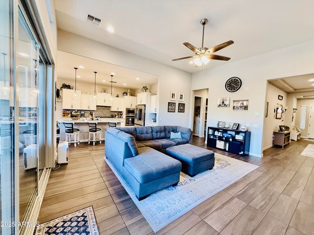 13724 W HARVEST Avenue, Litchfield Park, AZ 85340