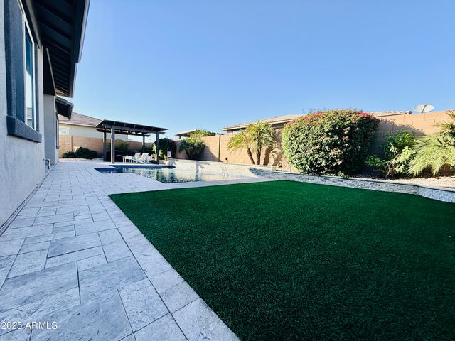 13724 W HARVEST Avenue, Litchfield Park, AZ 85340