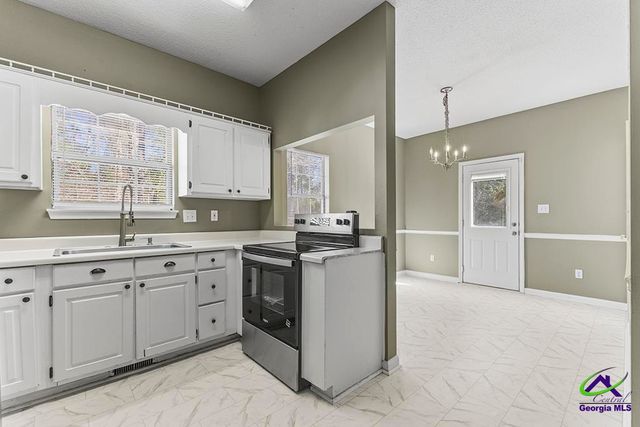 141 Parklane Place, Macon, GA 31220