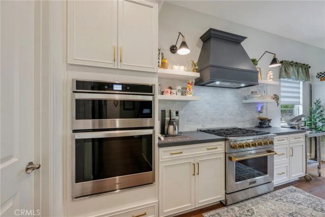 24590 Crestley Drive, Corona, CA 92883