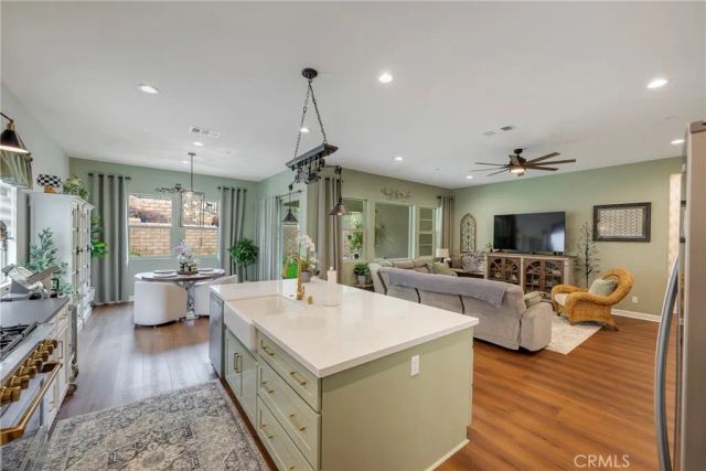 24590 Crestley Drive, Corona, CA 92883