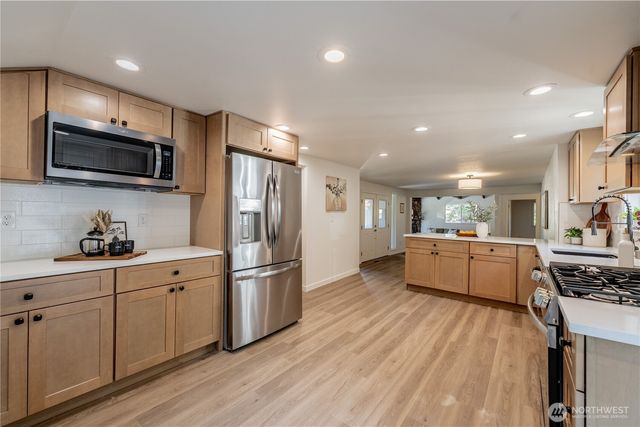 18414 Baldwin Road, Bothell, WA 98012