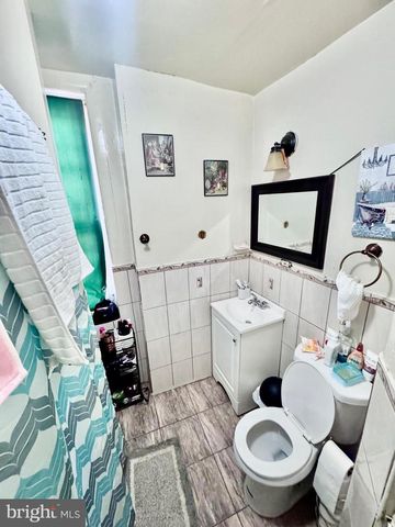 4202 N 7TH ST, Philadelphia, PA 19140