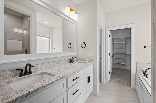 1350 Overcup Oak Lane, Bentonville, AR 72713