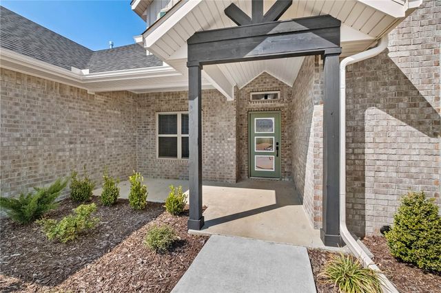 1350 Overcup Oak Lane, Bentonville, AR 72713