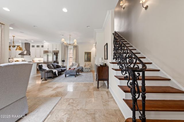 100 Emily Circle, Lafayette, LA 70508