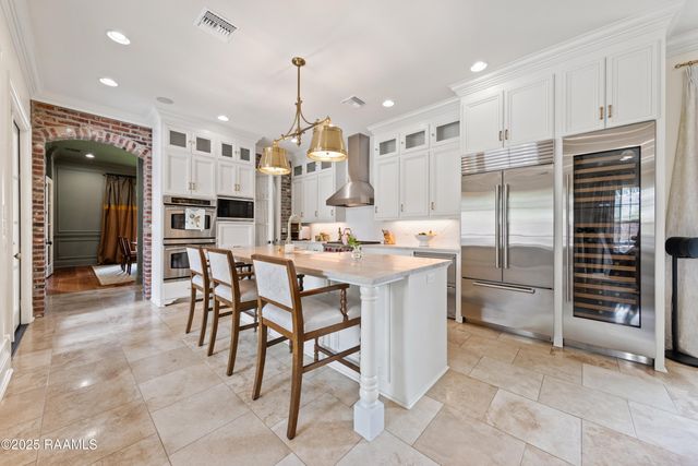 100 Emily Circle, Lafayette, LA 70508