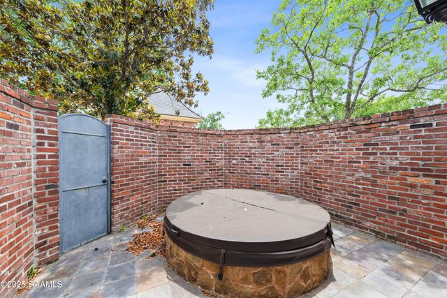 100 Emily Circle, Lafayette, LA 70508