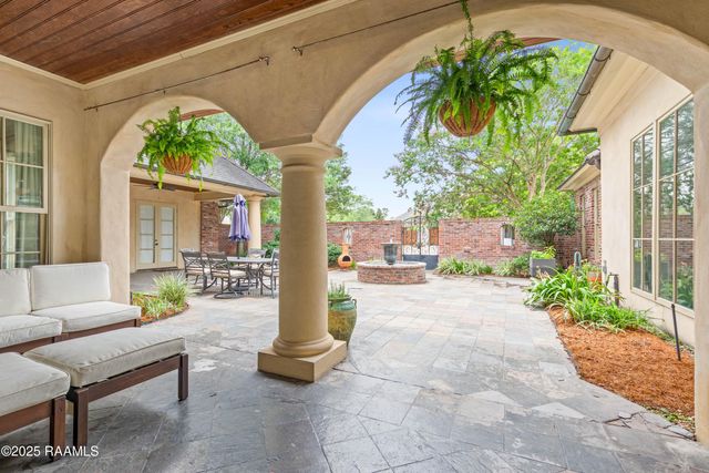 100 Emily Circle, Lafayette, LA 70508