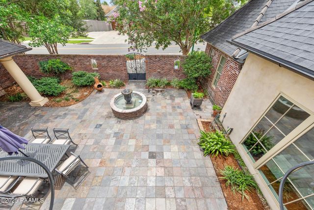 100 Emily Circle, Lafayette, LA 70508
