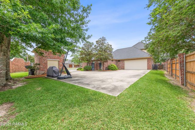 100 Emily Circle, Lafayette, LA 70508
