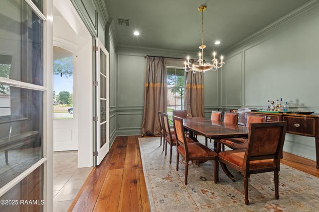 100 Emily Circle, Lafayette, LA 70508