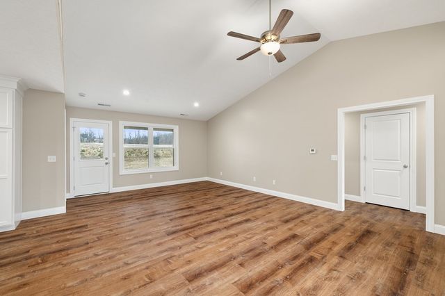 1367 Deer Ridge Lane, Ontario, OH 44906