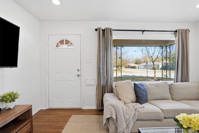 5501 Durham Avenue, Fort Worth, TX 76114