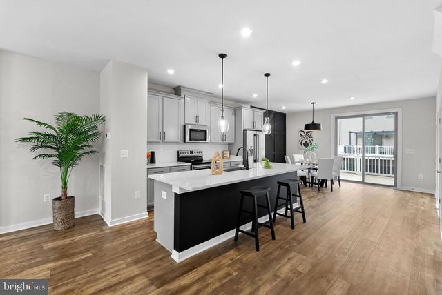 1040 CANTINA TER SE, Leesburg, VA 20175