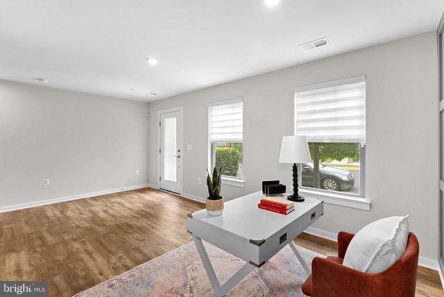 1040 CANTINA TER SE, Leesburg, VA 20175