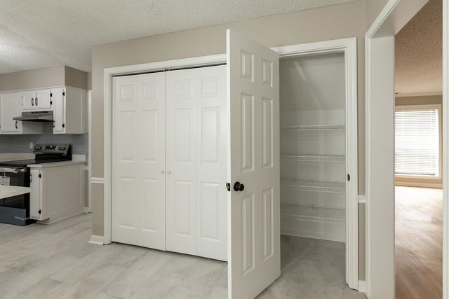 9102 VALKRIE LN, Lakeland, TN 38002