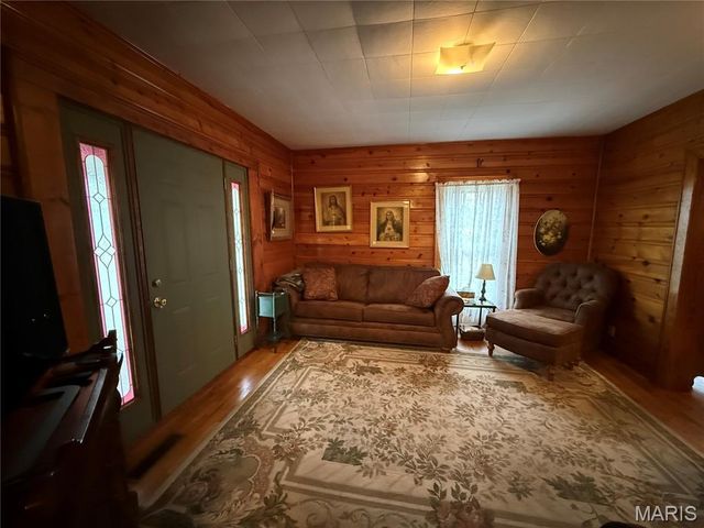 113 Judy St, Perry, MO 63462