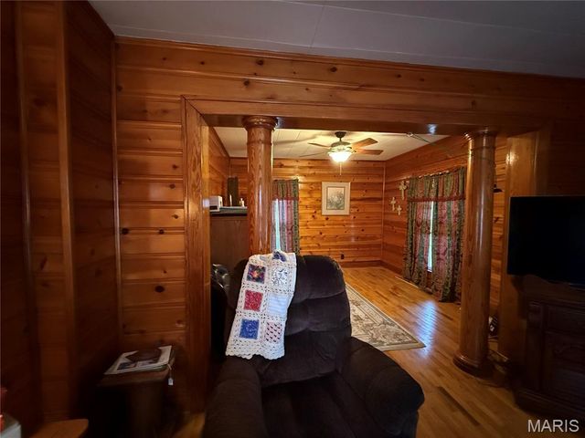 113 Judy St, Perry, MO 63462