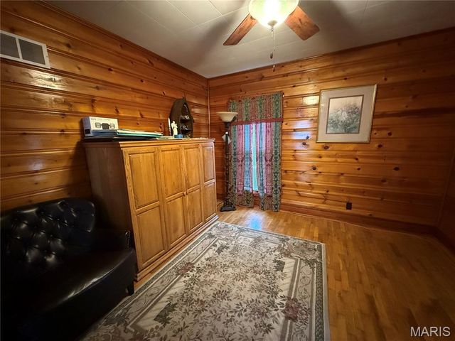 113 Judy St, Perry, MO 63462