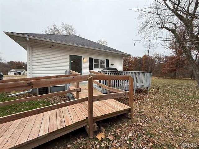 113 Judy St, Perry, MO 63462