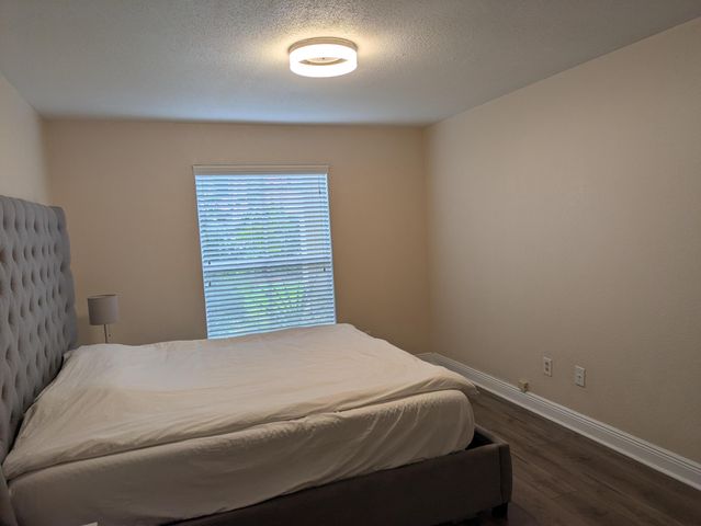 915 RIVERSIDE Drive 511, Coral Springs, FL 33071