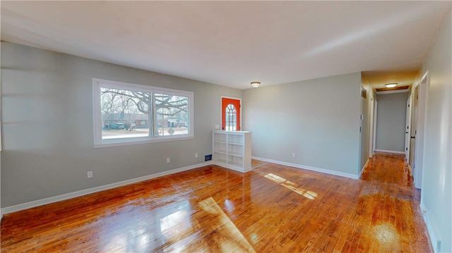 3632 N Olive Street, Kansas City, MO 64116