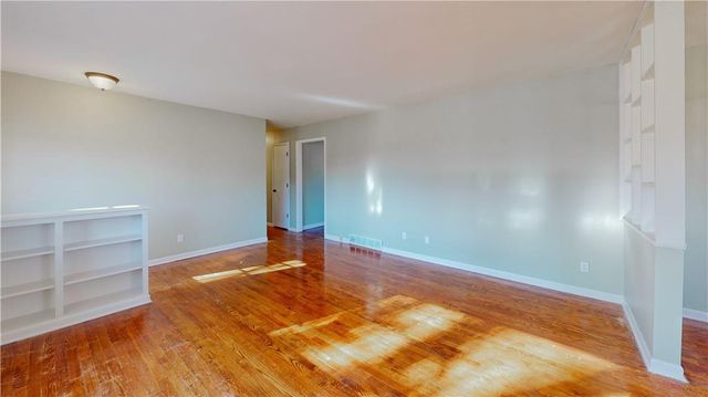 3632 N Olive Street, Kansas City, MO 64116