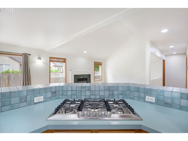 20245 Sw COMANCHE Ter, Tualatin, OR 97062