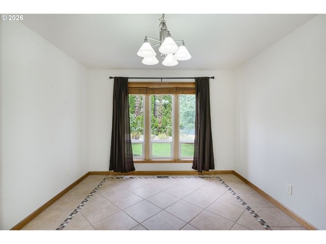 20245 Sw COMANCHE Ter, Tualatin, OR 97062