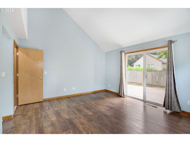 20245 Sw COMANCHE Ter, Tualatin, OR 97062