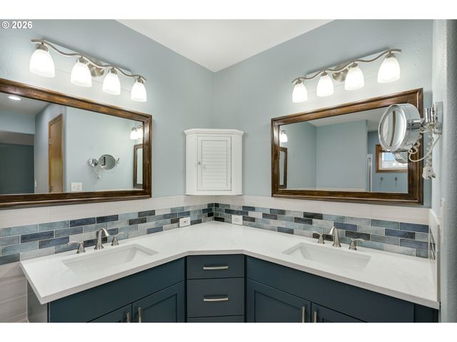 20245 Sw COMANCHE Ter, Tualatin, OR 97062