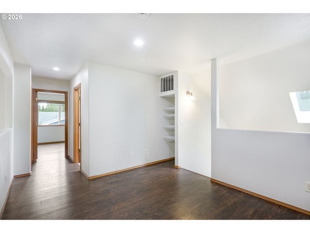 20245 Sw COMANCHE Ter, Tualatin, OR 97062