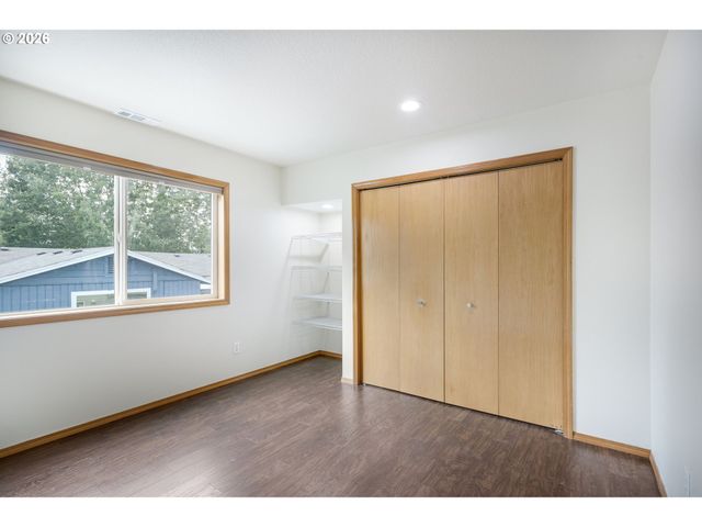 20245 Sw COMANCHE Ter, Tualatin, OR 97062
