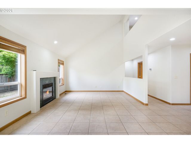 20245 Sw COMANCHE Ter, Tualatin, OR 97062