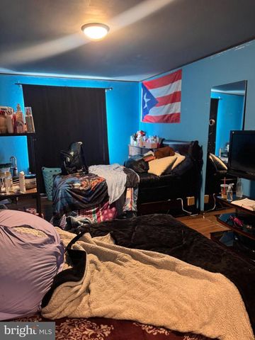 609 8TH AVE, Lindenwold, NJ 08021