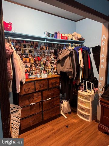 609 8TH AVE, Lindenwold, NJ 08021